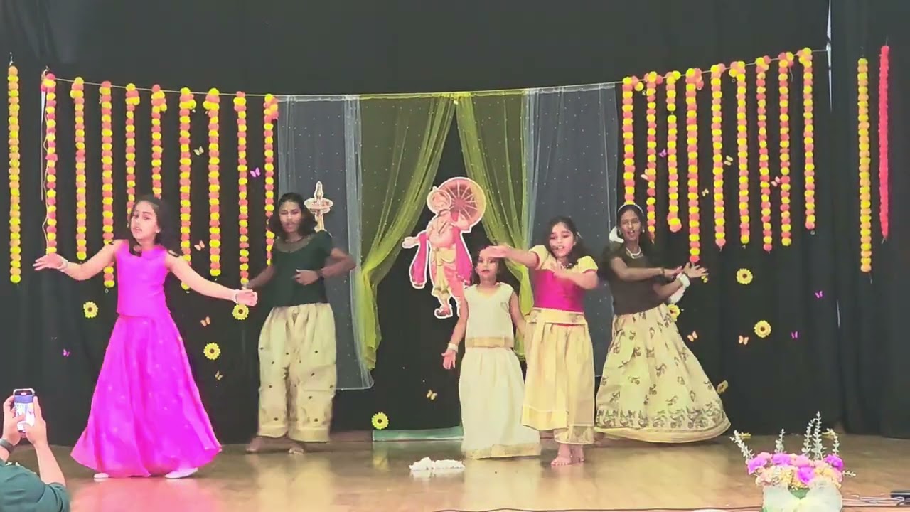 Onam Dance Performance Ireland (Mooncoin Family)