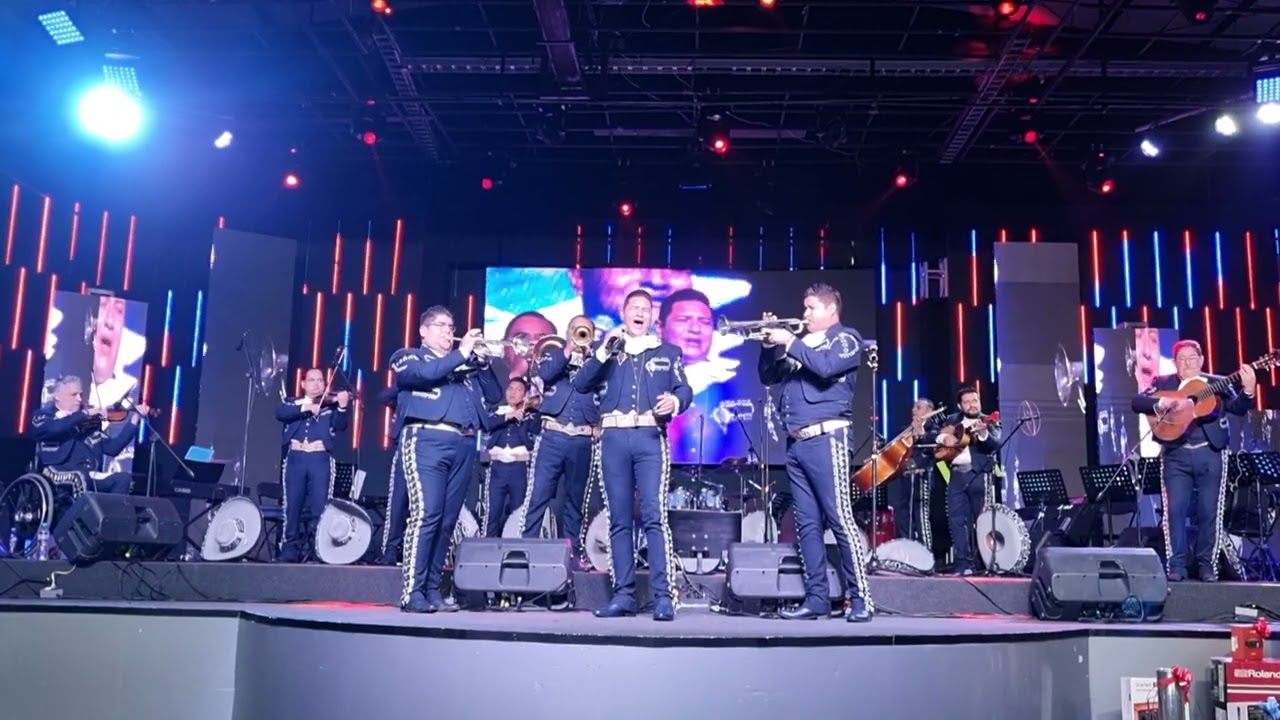 Mariachi 2000 de Cutberto Perez