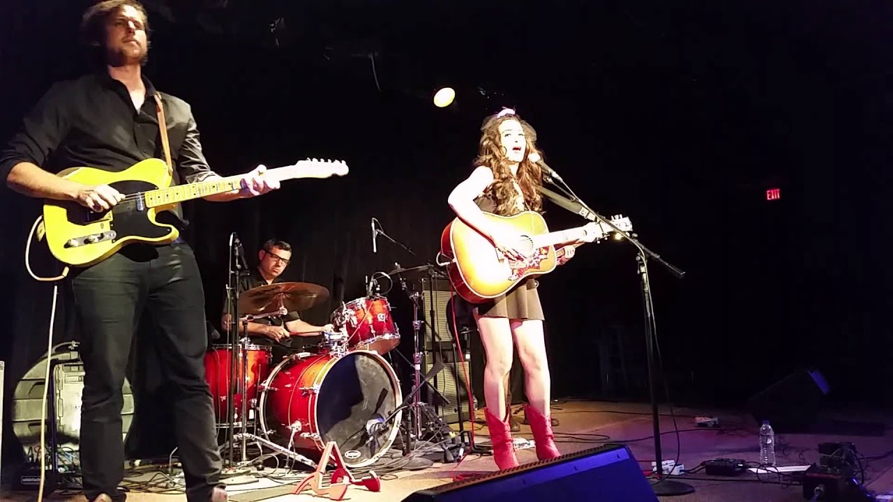 Lindi Ortega - Lived And Died Alone