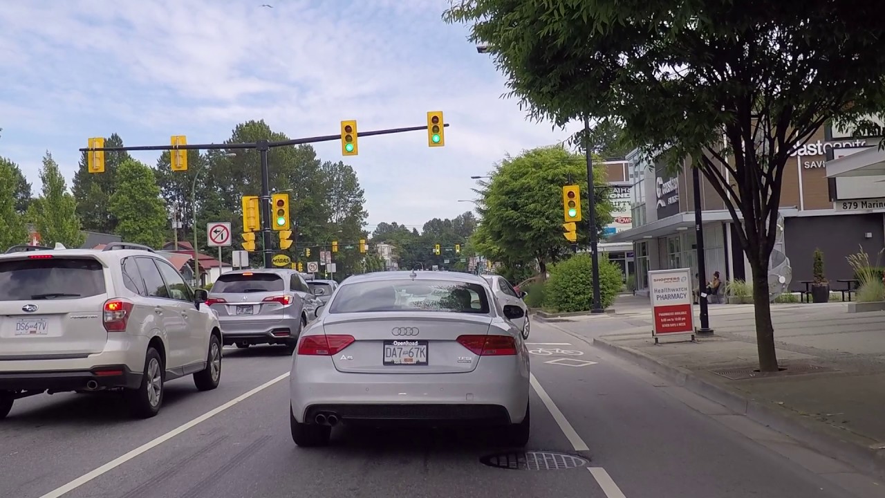 Driving into North Vancouver City - 2017 - Marine Drive - British Columbia, Canada