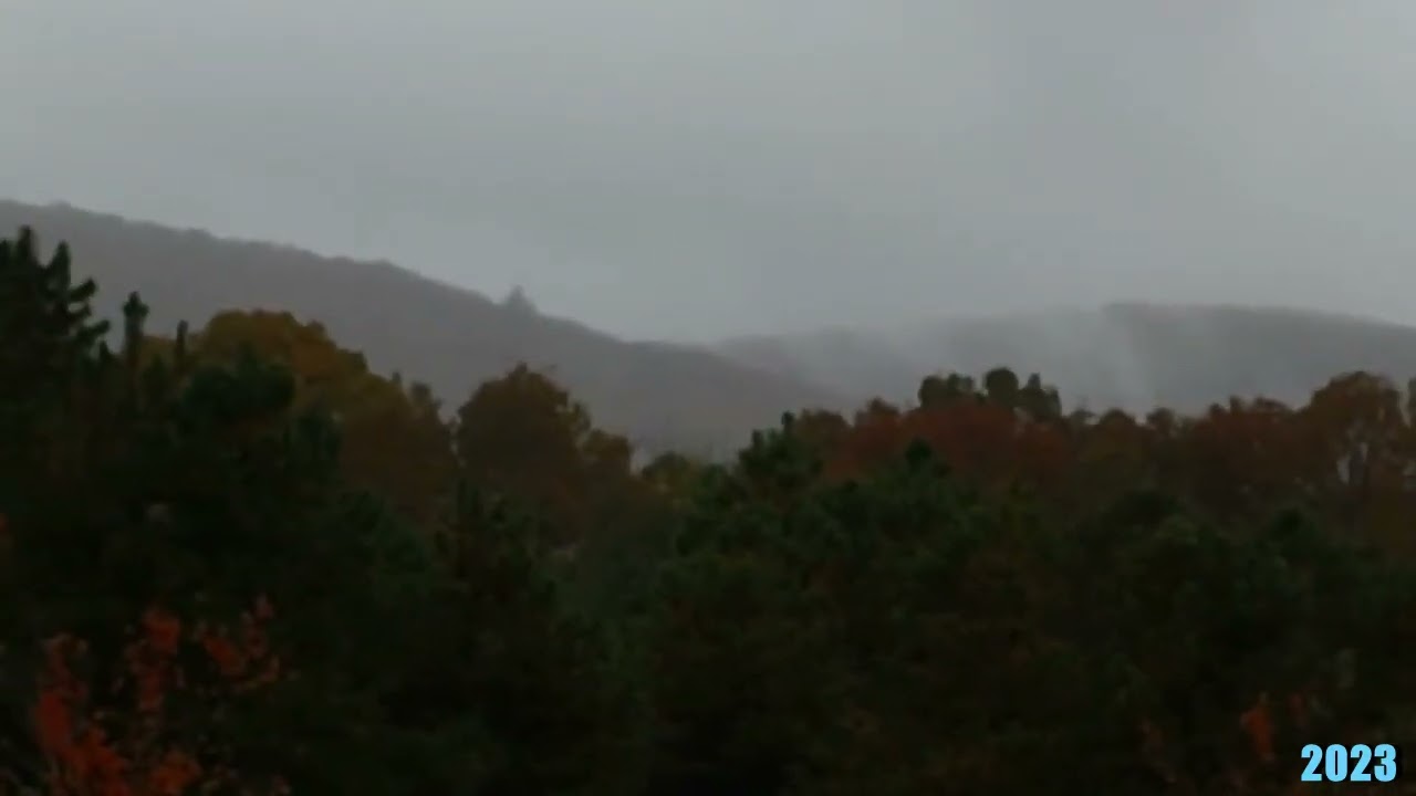 Fall Colors in Bristol, Connecticut 🍂 | Autumn Foliage Views