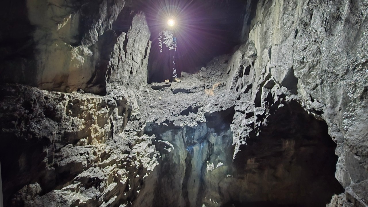 Deer tracks found deep inside abandoned mine in Norway