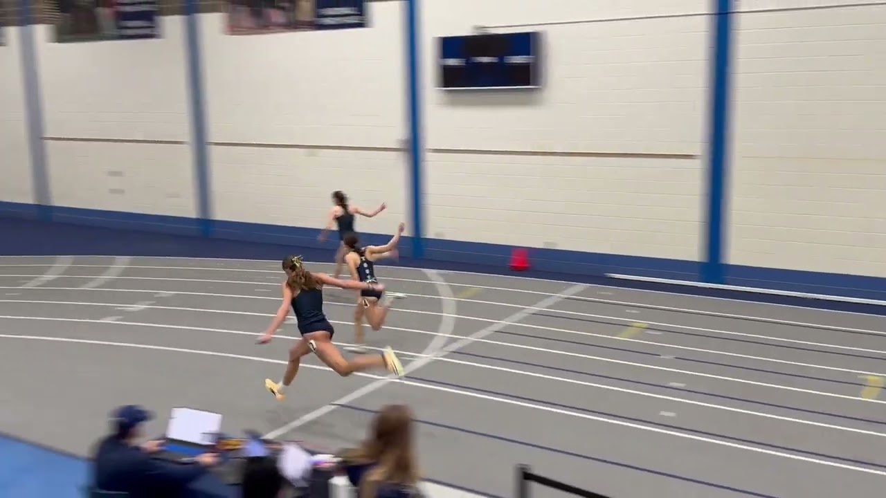 2026 UWEC indoor stout women pent hurdles Dimler, Lamers