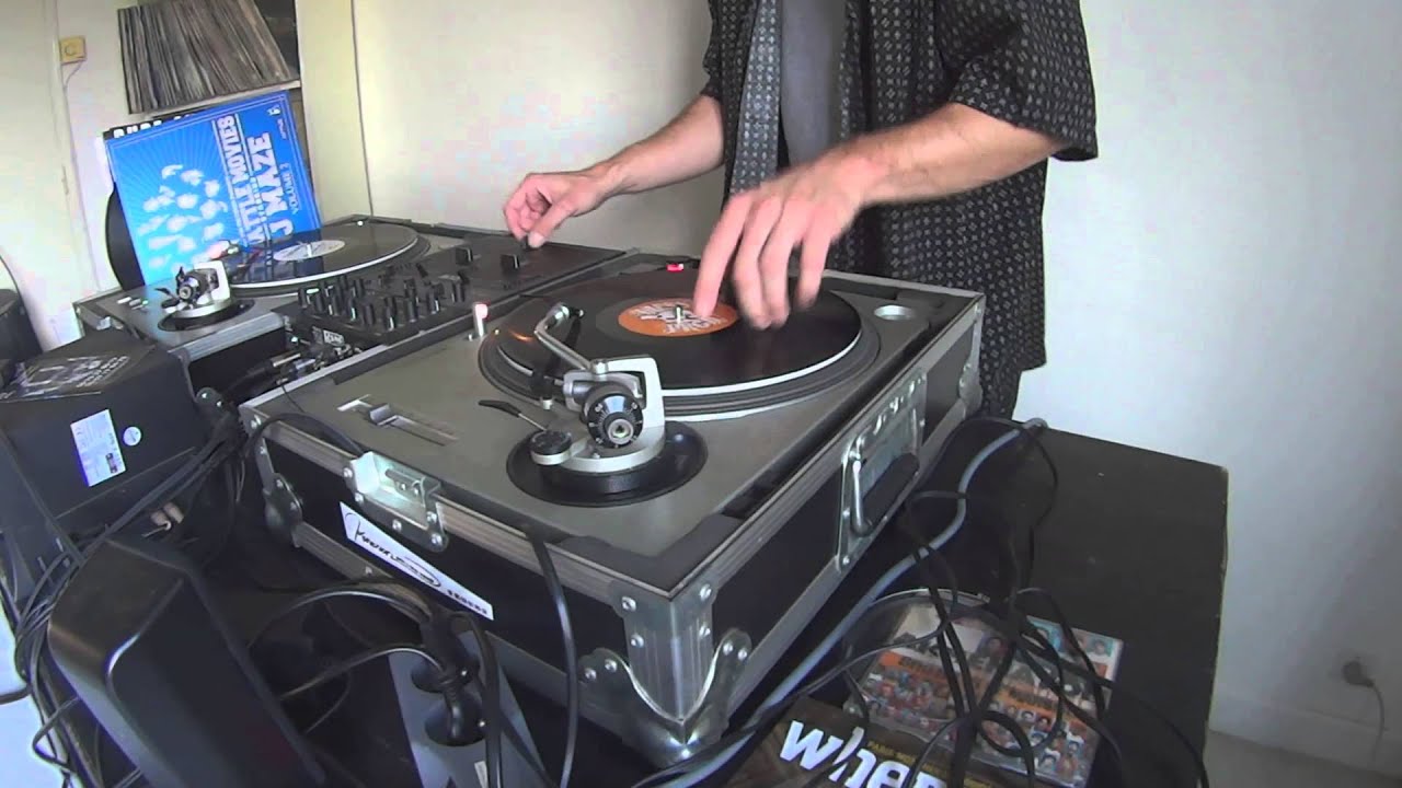 DJ DOOBLE T 