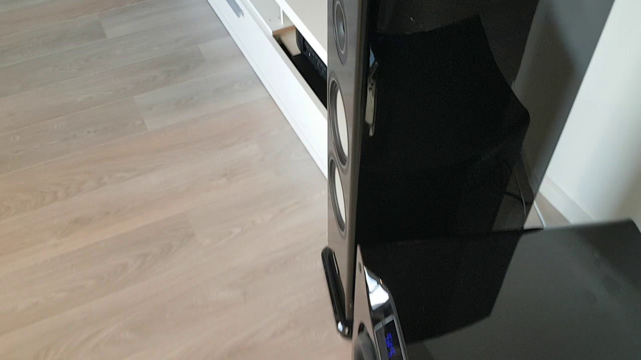 Dual SVS SB16 Ultra and Canton Reference 5K shaking my apartment.