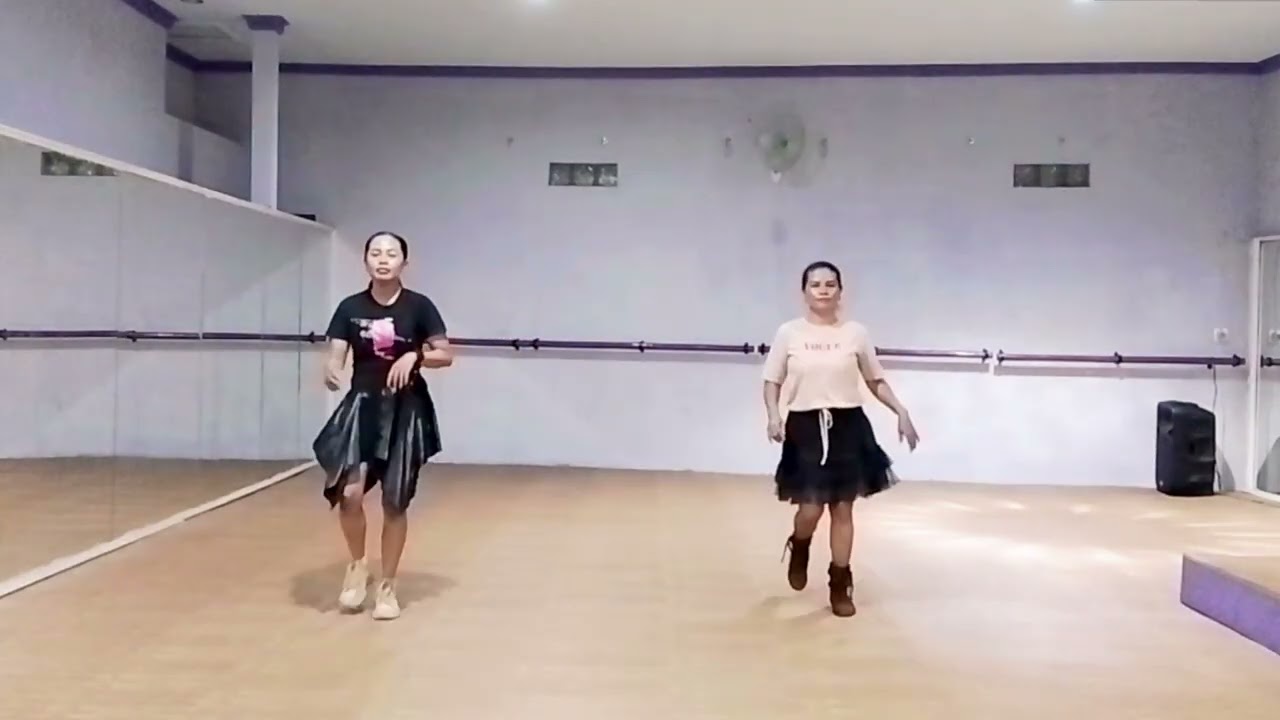 A. B. H. LINE DANCE// Choreo by : ROOSAMEKTO MAMEK// Demo by // FARYDA & ATI