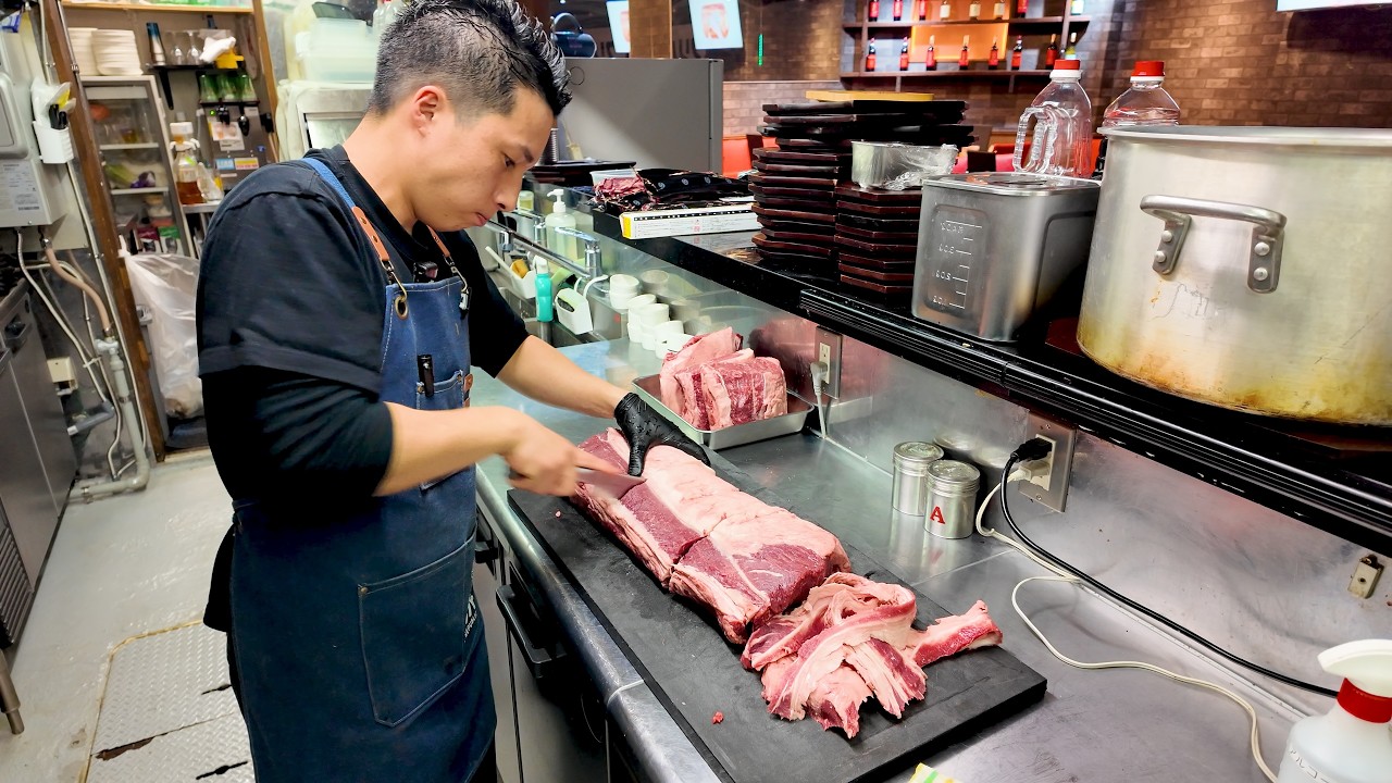 【深夜に40Kgの牛肉をカット】27歳で独立。2年半無休で赤字を跳ね返した人気ステーキ店。【上野】