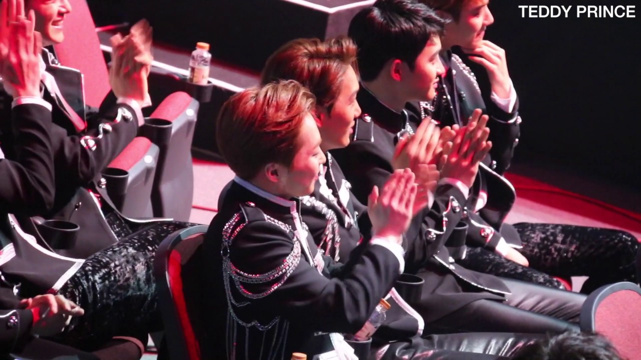 170408 The 5th V Chart Awards EXO KAI's super cute moments