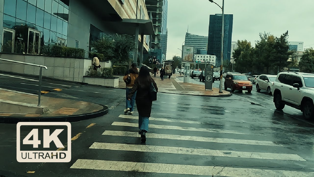 Walking through the city of Ulaanbaatar on a rainy autumn day | 4K | ASMR | Relaxing | Rainy day