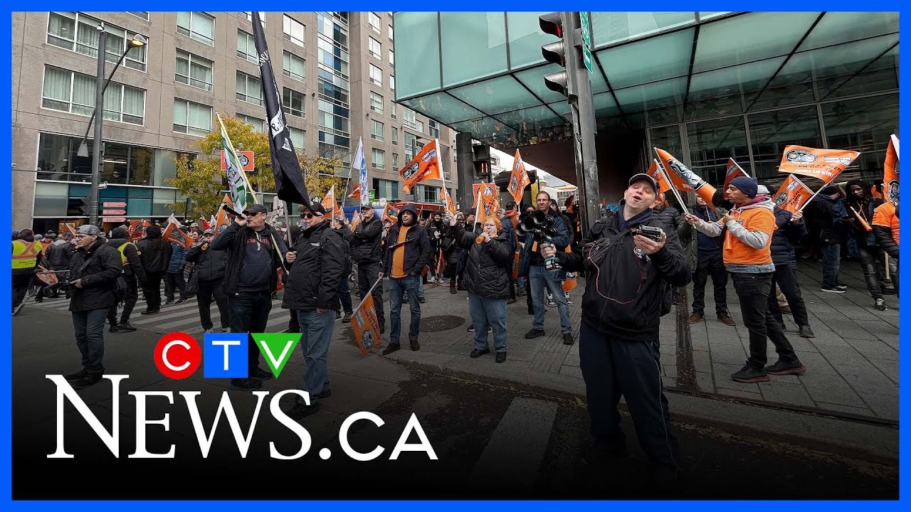 New Montreal mayor gives STM, union 10 days to end transit strike