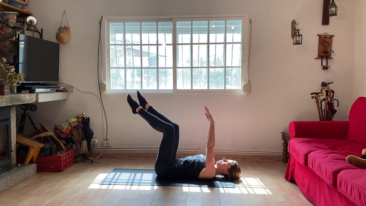 PILATES EN CASA - CLASE COMPLETA IMPARTIDA POR FISIOTERAPEUTA (MARIA)