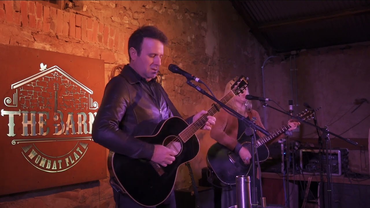 Felicity Urquhart & Josh Cunningham   Live @ The Barn   Set 2   29 July 2022