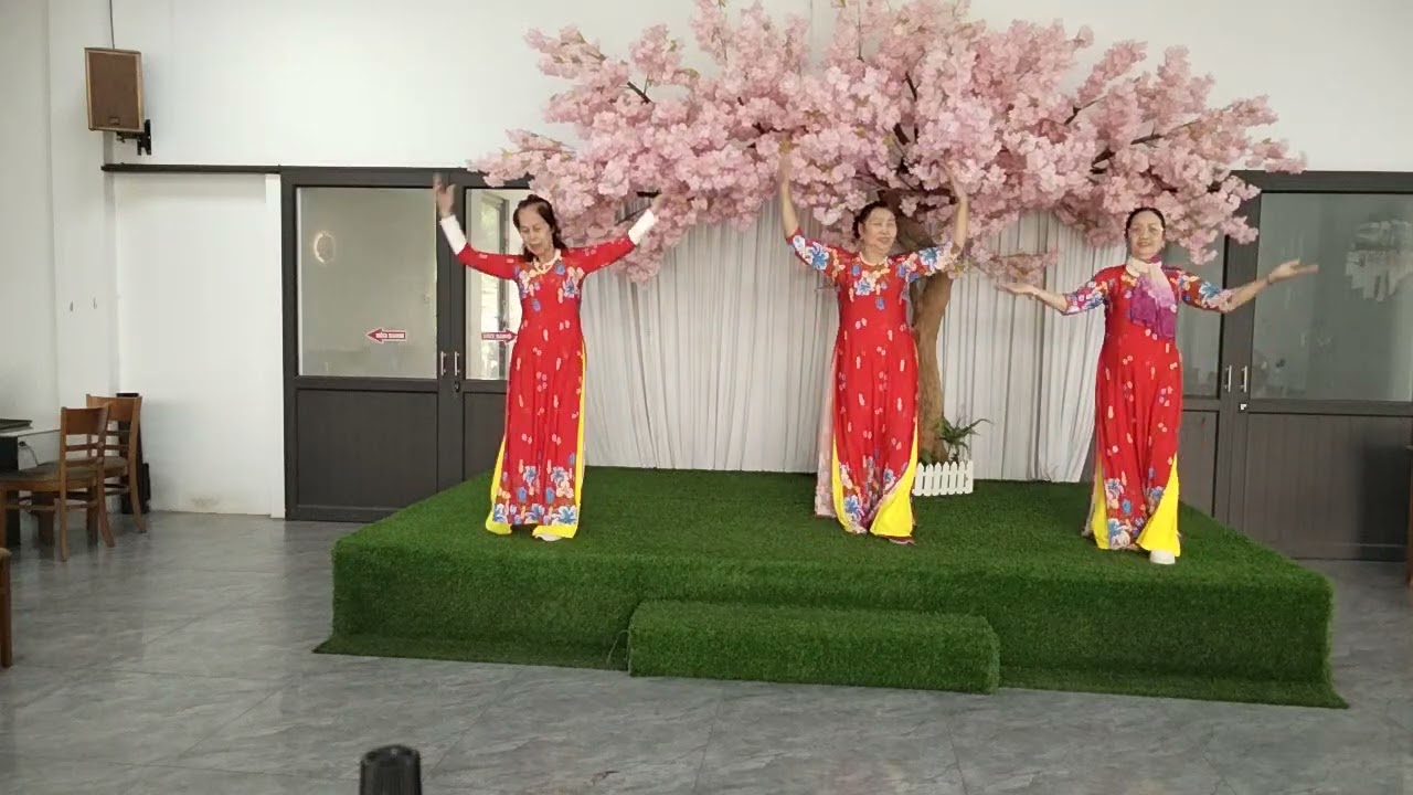 Câu lạc bộ yêu ca hát Ngọc thanh 