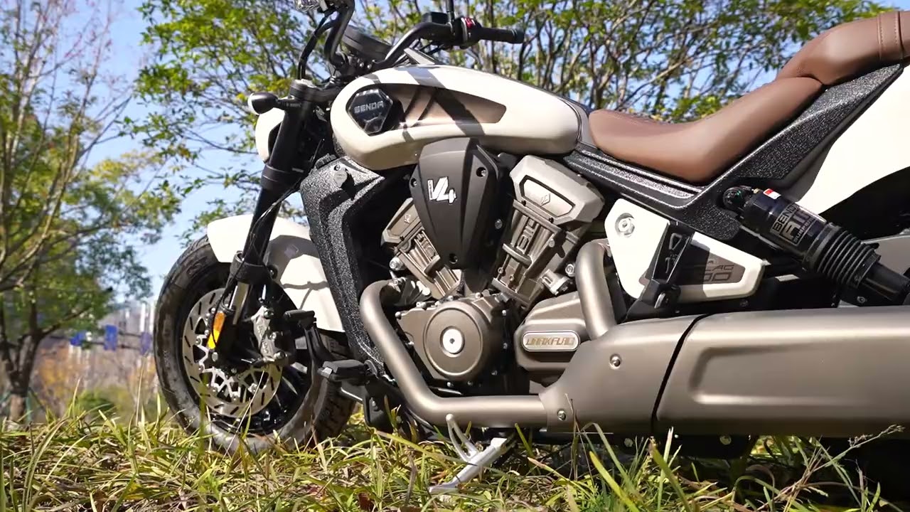 BENDA Dark Flag 500 Commander - Fruitful functions, multiple riding experience