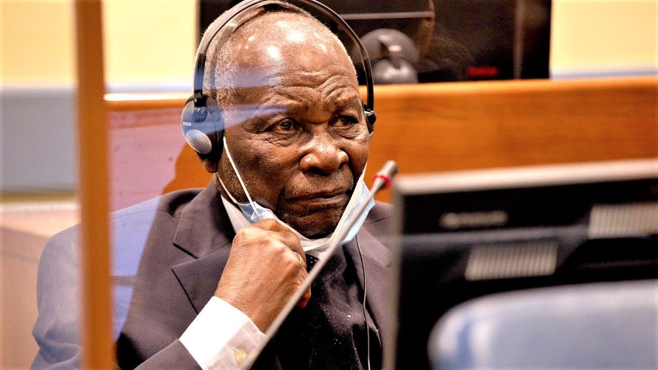 Uko byagenze mu cyumba cy'iburanisha Kabuga Félicien agezwa imbere y'urukiko ku munsi wa mbere