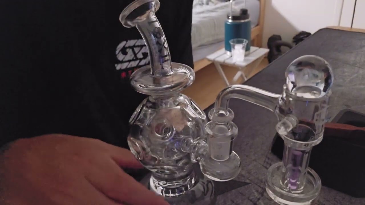 Toxic Glass 'Globe' Style Dab Rig Review