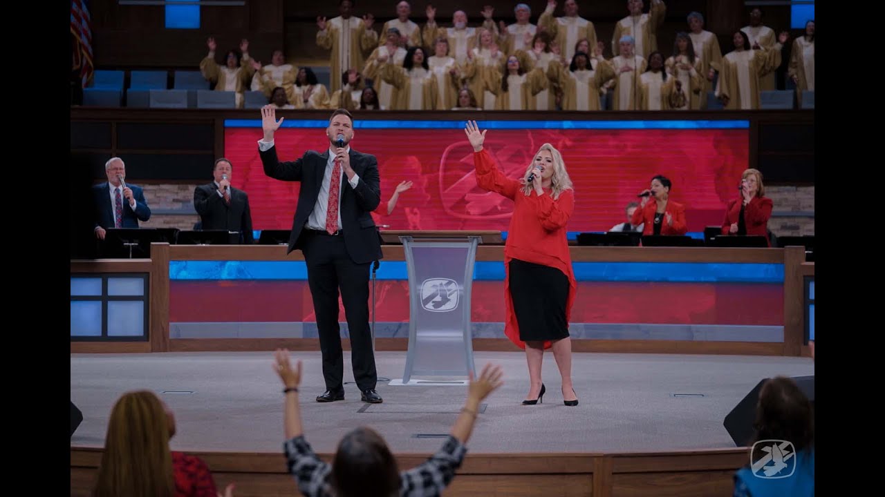 At The Cross (LIVE) | Grace Brumley and Joseph Larson