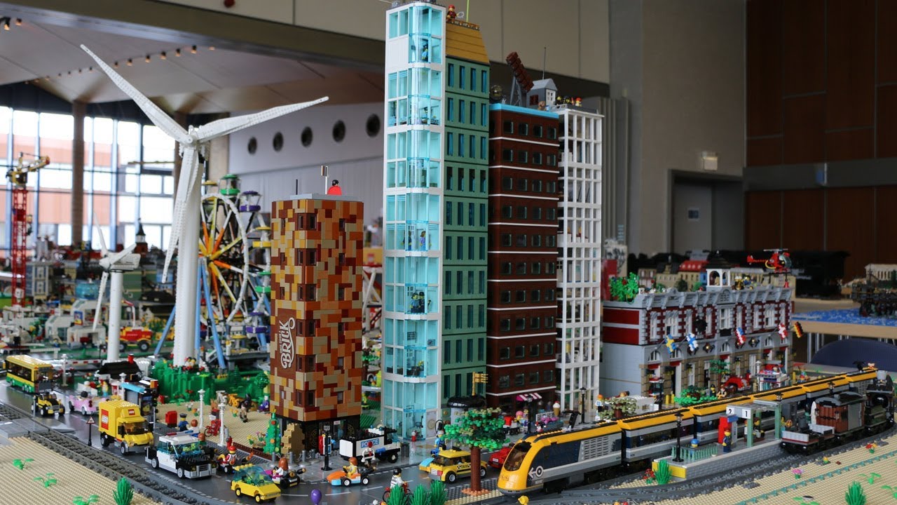Zusammengebaut 2018: Große LEGO City – Rundgang