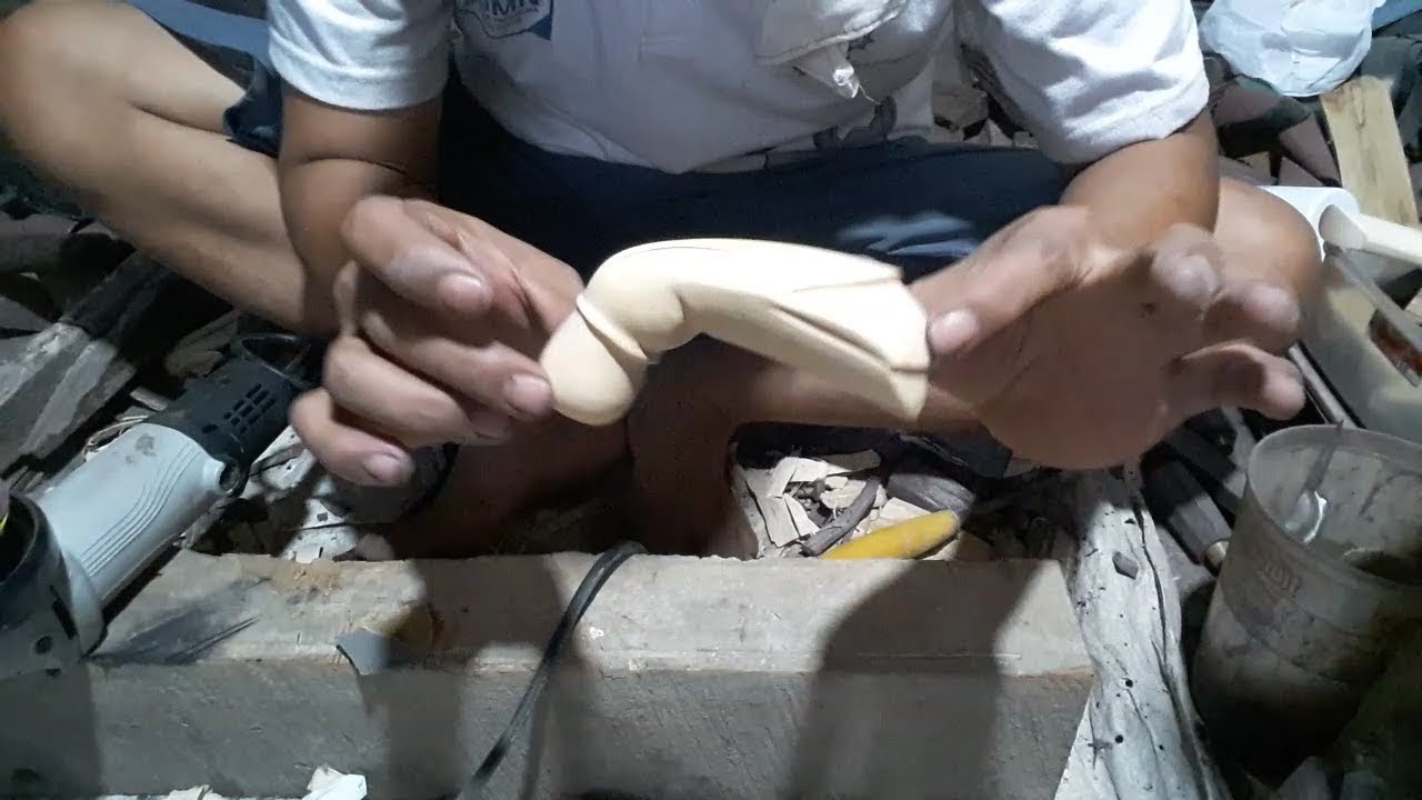 Mebuat gagang keris patah tiga