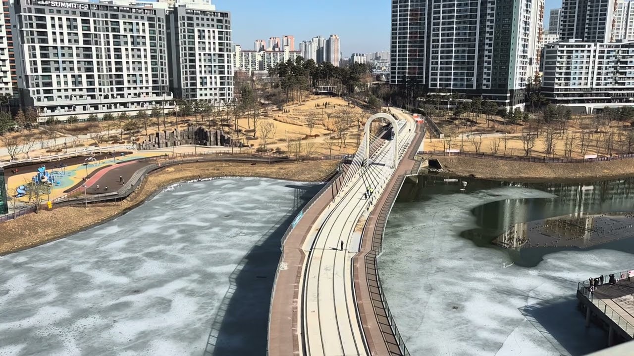 58년만에 서울 위례 트램 시운전