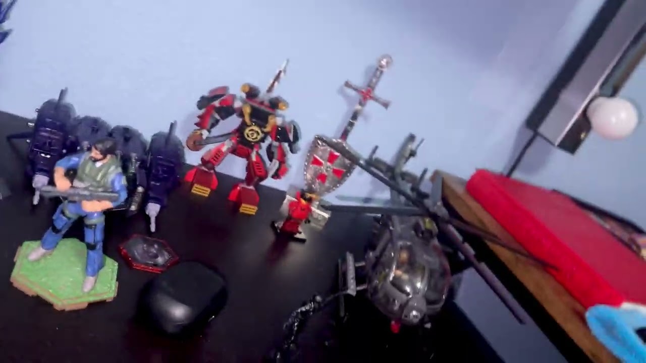 Showcasing my custom Mega Construx Call of Duty figures AND MORE!