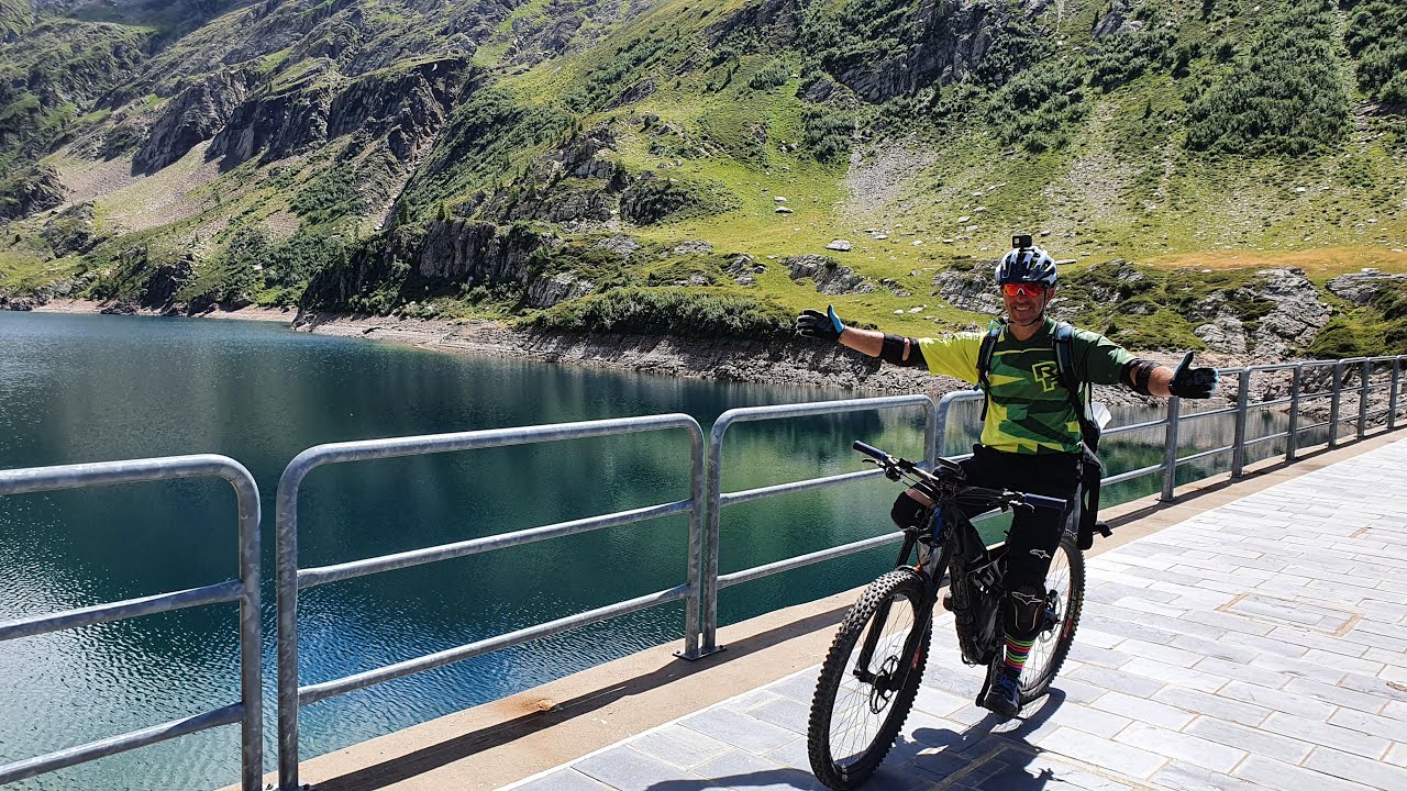 OROBIE: Laghi Gemelli con discesa su Branzi