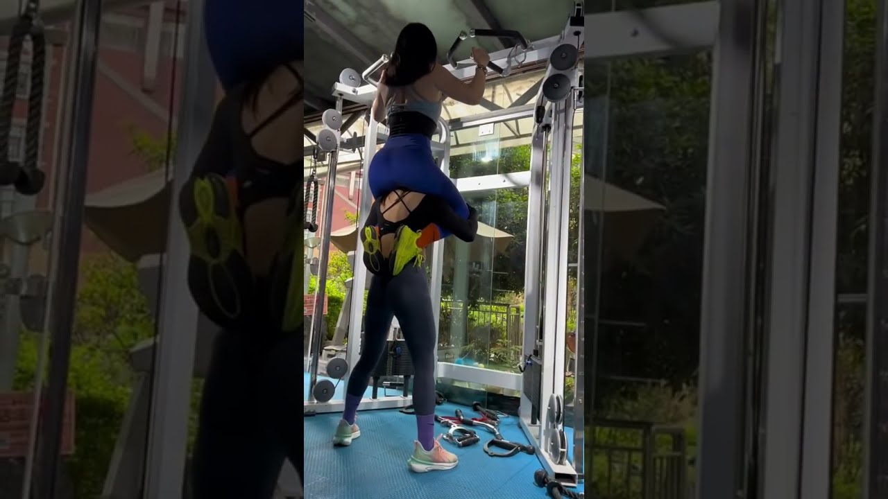 squat girl on girl 10