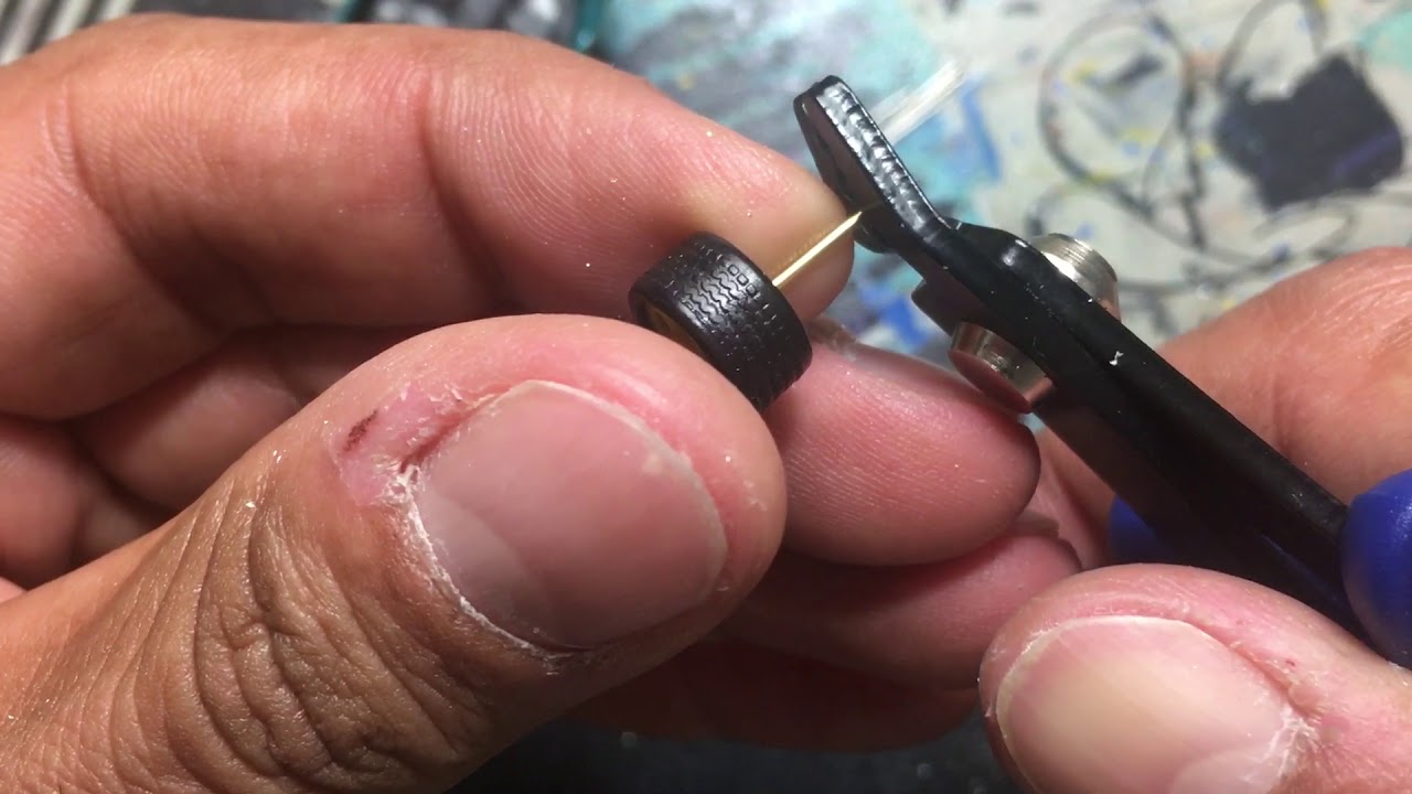 How to Wheel Swap and Custom Fit your AXLES on your HOT WHEELS Cars Porsche