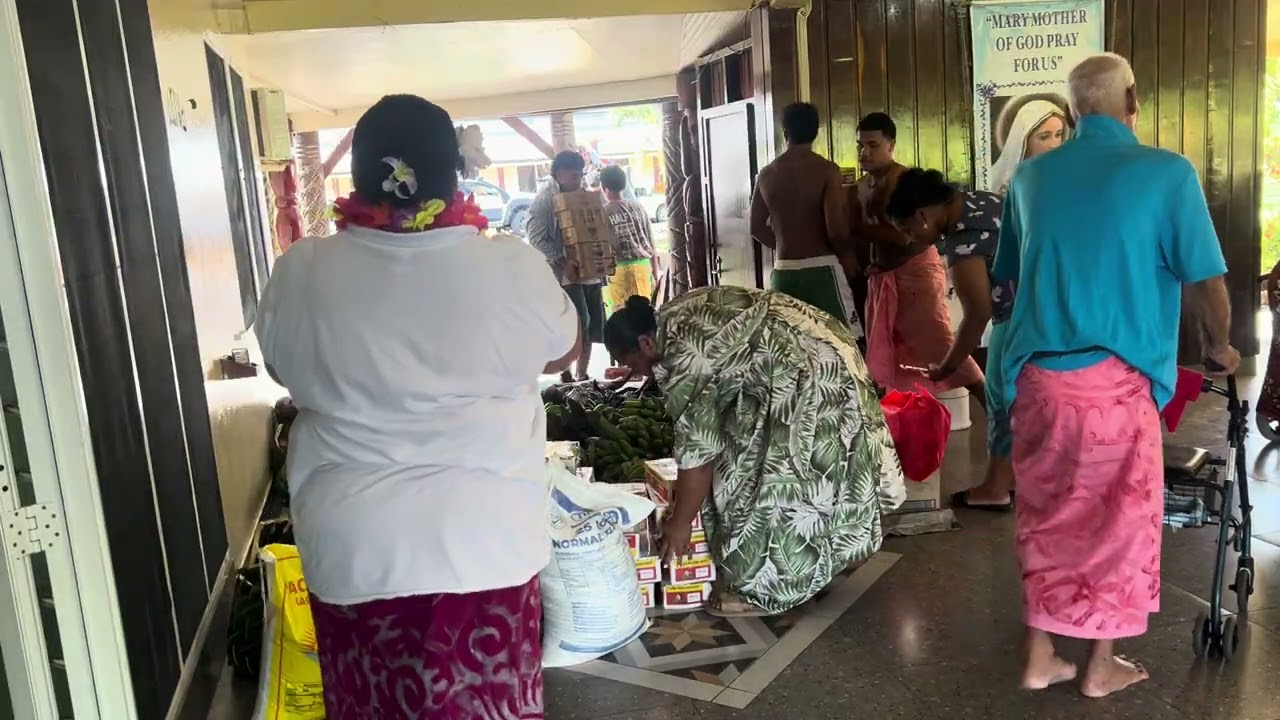 Asiasi atu i nai Tinā ma Tamā matutua I Mapuifagalele. (Su’a Laai & Teleofa’s Family)