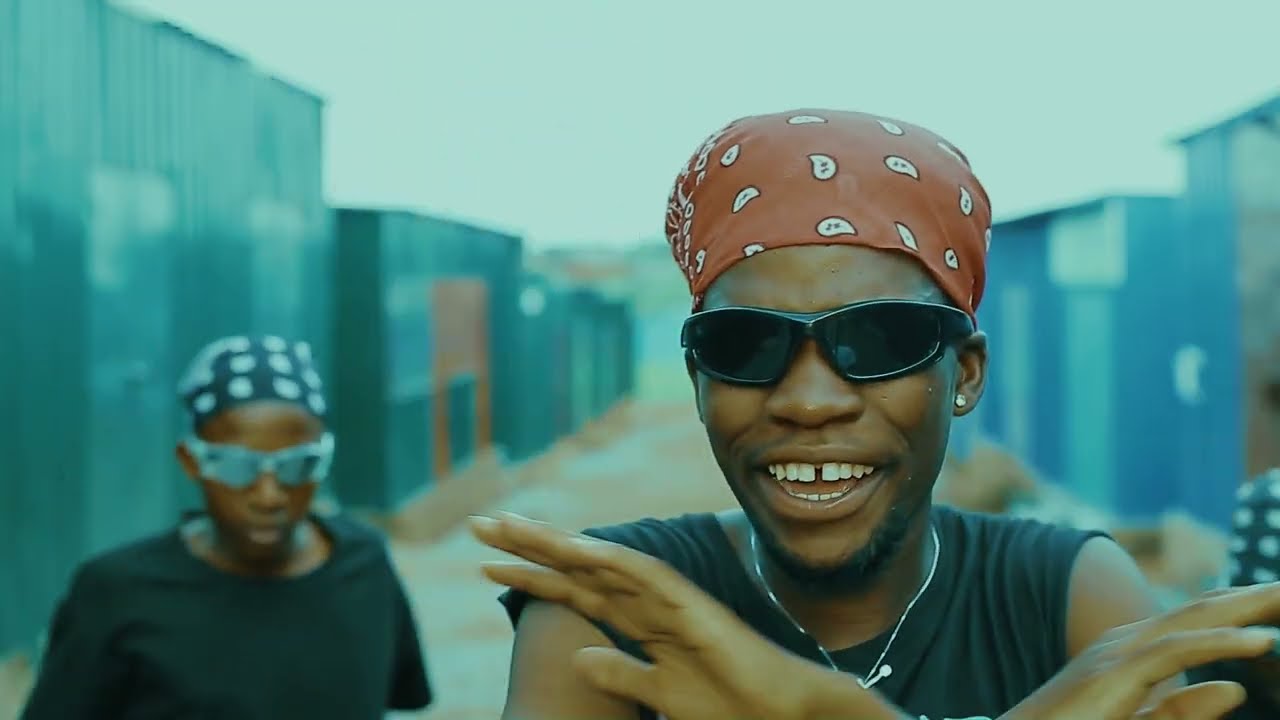 Boi Clark - PHOPHOPHO
