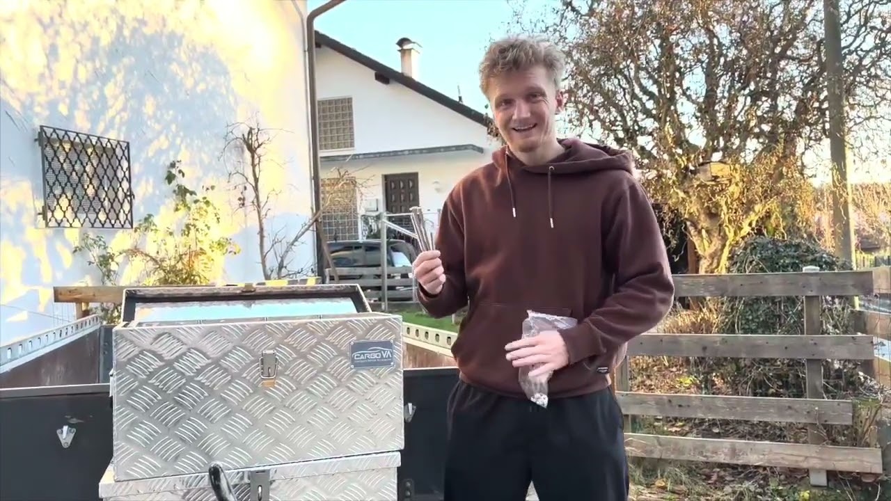 Sicher & Trocken: Die Abschließbare CargoVA Deichselbox - Perfekter Schutz für Unterwegs!