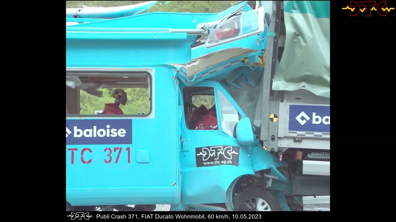 Rear end collision - Camping Car on Truck - 60km/h