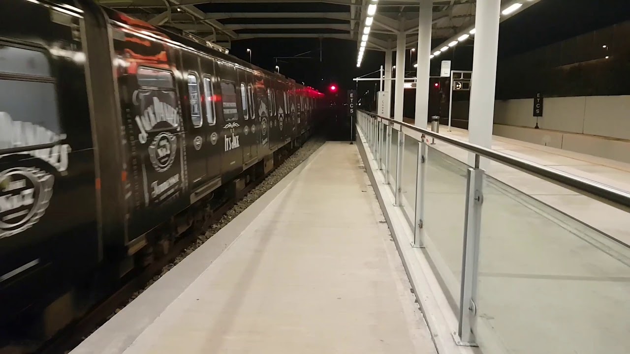 Athens Metro: 2nd generation liveried train in line 3