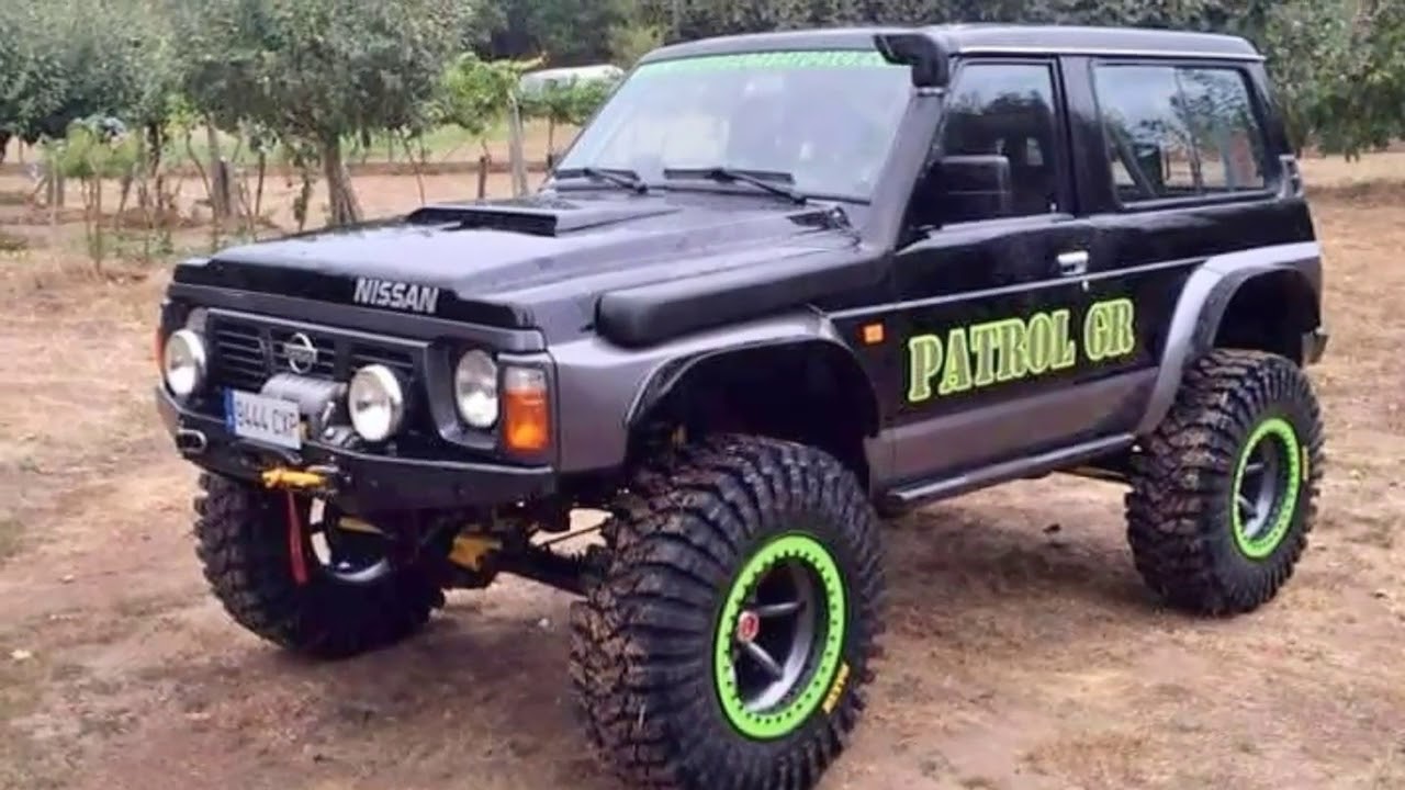 Top 5 cele mai bune masinii pentru off road (standard) stock