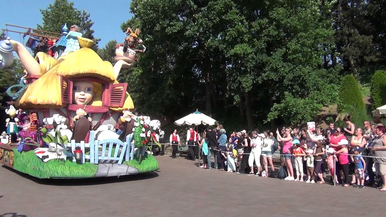 Disneyland Paris - Disney Magic on Parade! - 7 June 2014