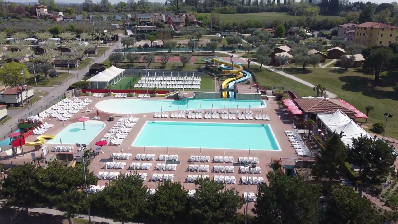 2022 Camping Delle Rose an Ostern, Lazise, Gardasee, Italien  - Drohnenaufnahmen in 4K