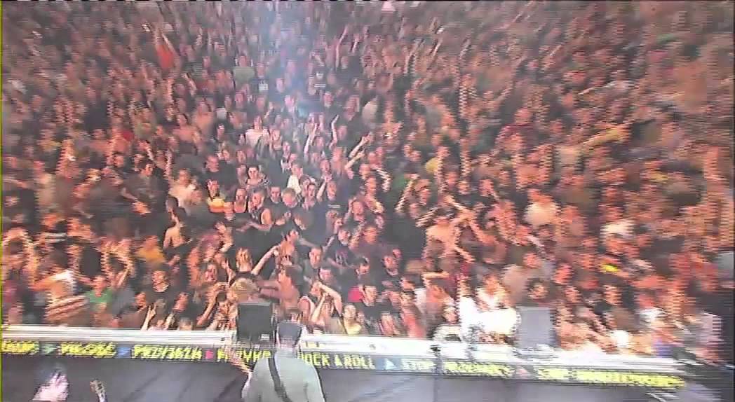Donots - Dead Man Walking (live @ Przystanek Woodstock 2011 - Poland)