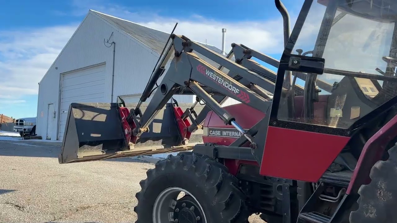 Case IH 5130 Tractor