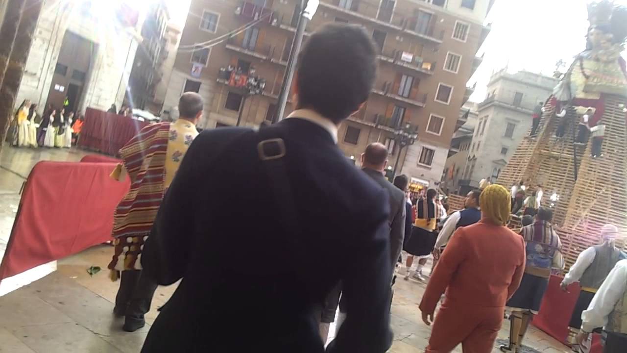 Ofrenda Valencia Fallas 2013 - Vista desde una tuba
