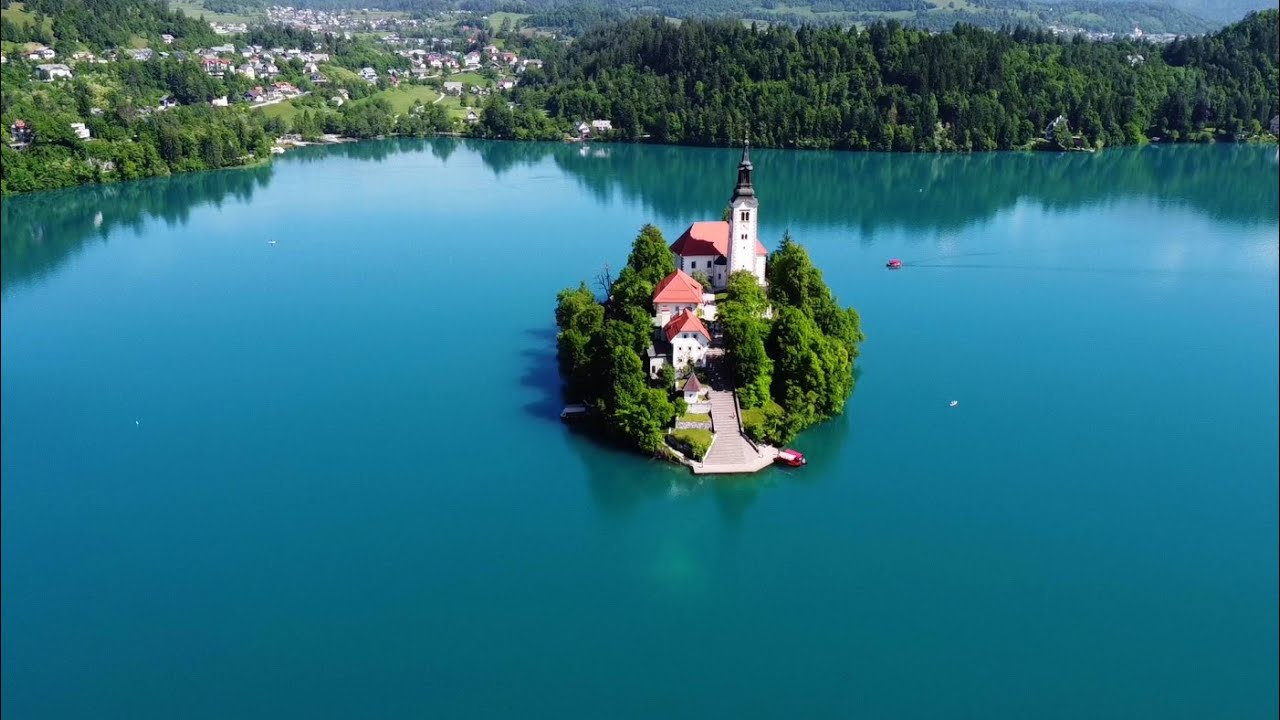 Bledi tó és környéke, Szlovénia - Drón videó | Lake Bled and Church