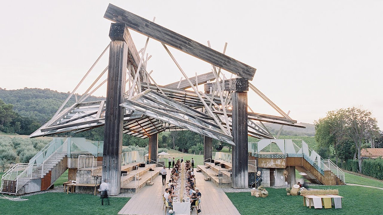 Enchanting Provence - destination wedding in Provence at two iconic locations