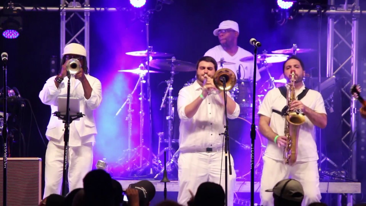 Instant Funk Live!