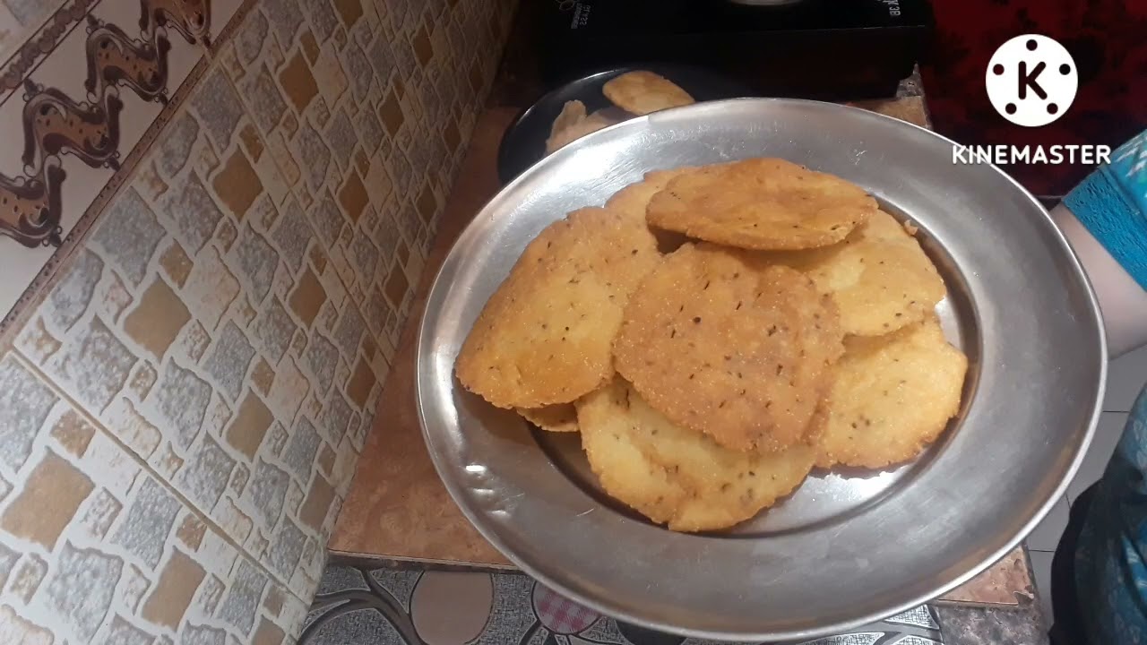 @ बाजार जैसी खस्ता मठरी घर पर आसानी से बनाये । market  style  mathri recipe