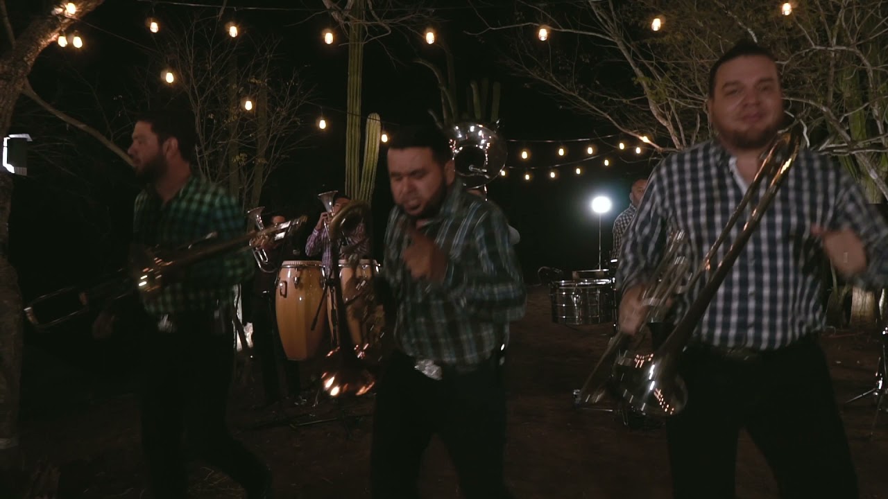 Banda La Misma Tierra - Los Polvos de Estos Caminos (EN VIVO)