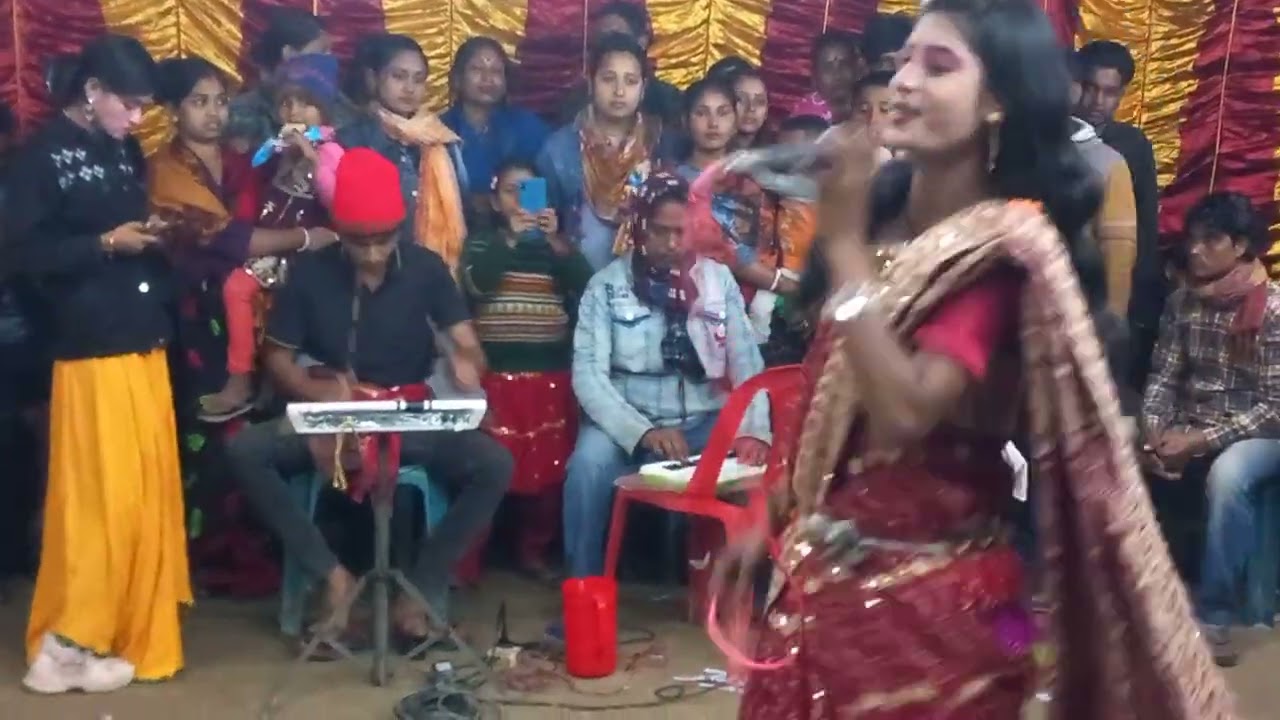 দুটি মনে লেগে গেছে জোড়া 