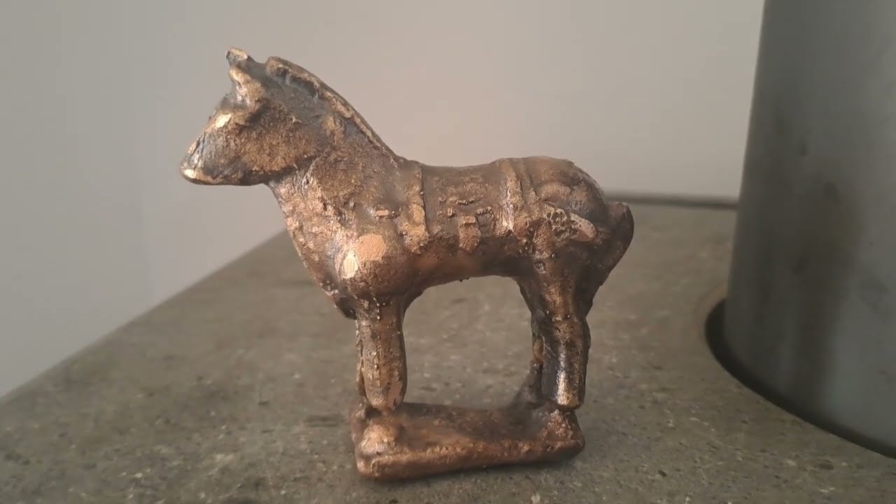 Bronze Schmelzen und gießen