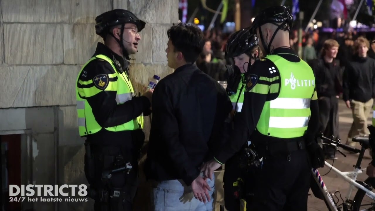 Drukte in Haags centrum vanwege koningsnacht Den Haag