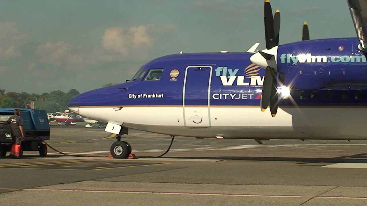 Antwerp airport Fokker-50 VLM startup (1)