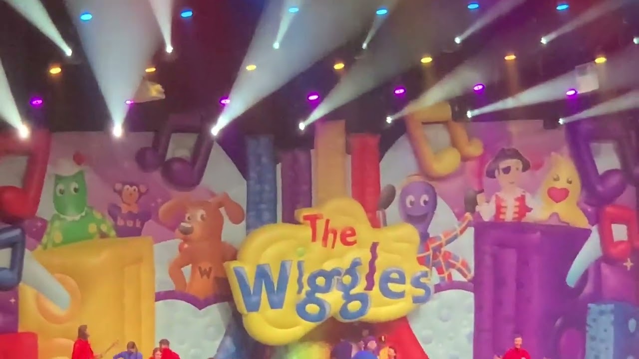 THE WIGGLES HOLIDAY PARTY BIG SHOW IN QUDOS BANK ARENA IN SYDNEY OLYMPIC PARK PART TWO