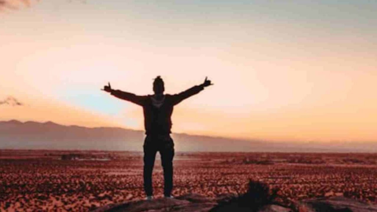 Mr beast ne koshal kumar ko iphone 17 pro max gift me diya